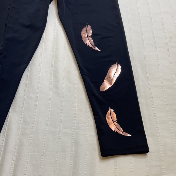 ONZIE metallic foil feather high waist yoga athletic leggings - Picture 3 of 8